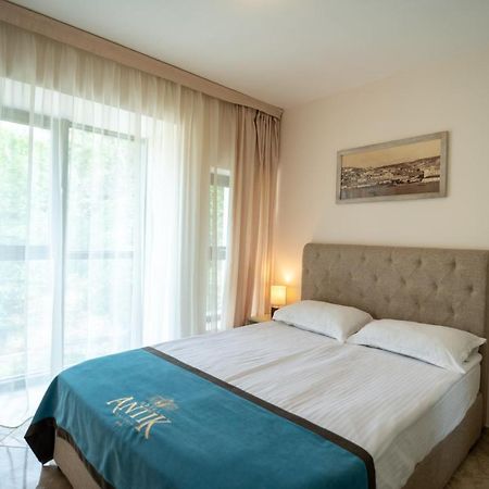 Antik Apartments Balchik Extérieur photo
