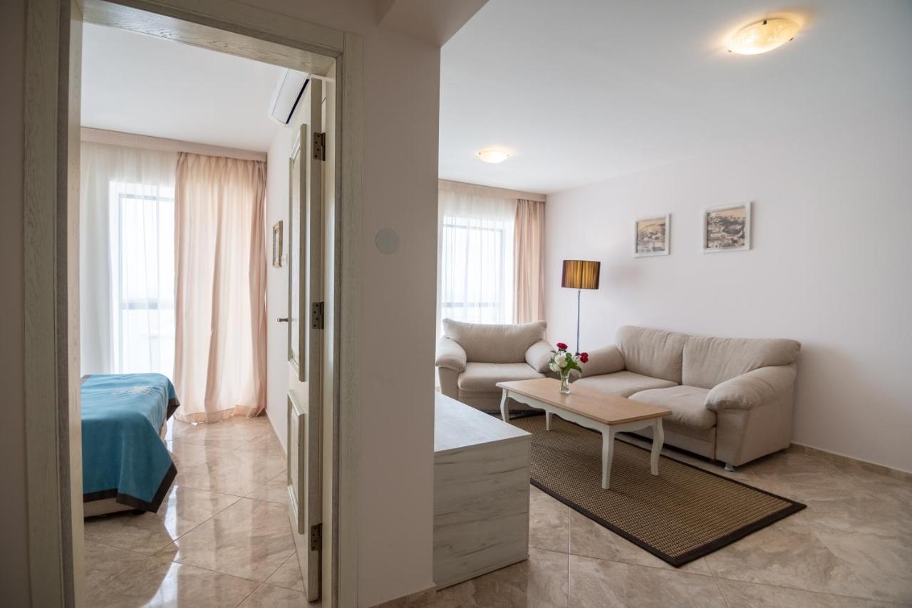 Antik Apartments Balchik Extérieur photo