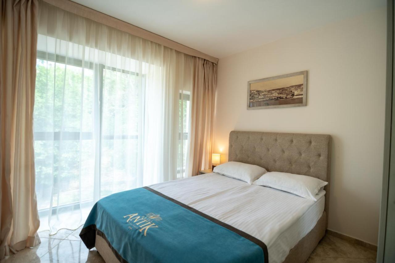 Antik Apartments Balchik Extérieur photo