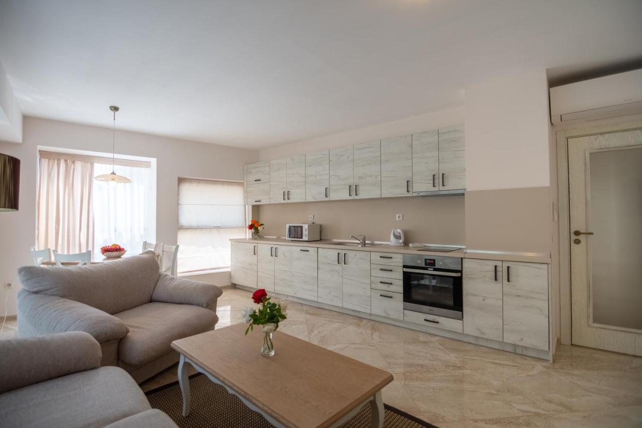 Antik Apartments Balchik Extérieur photo