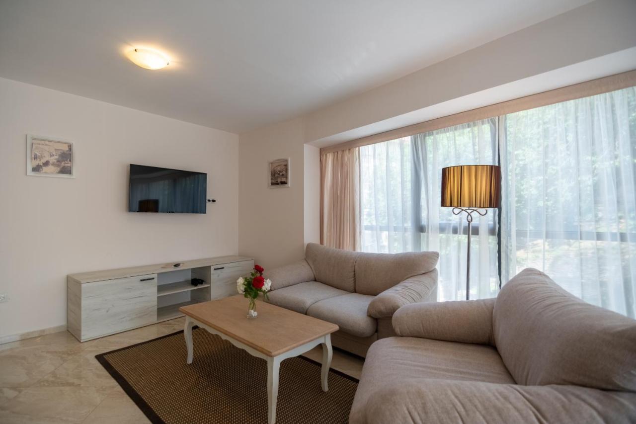 Antik Apartments Balchik Extérieur photo