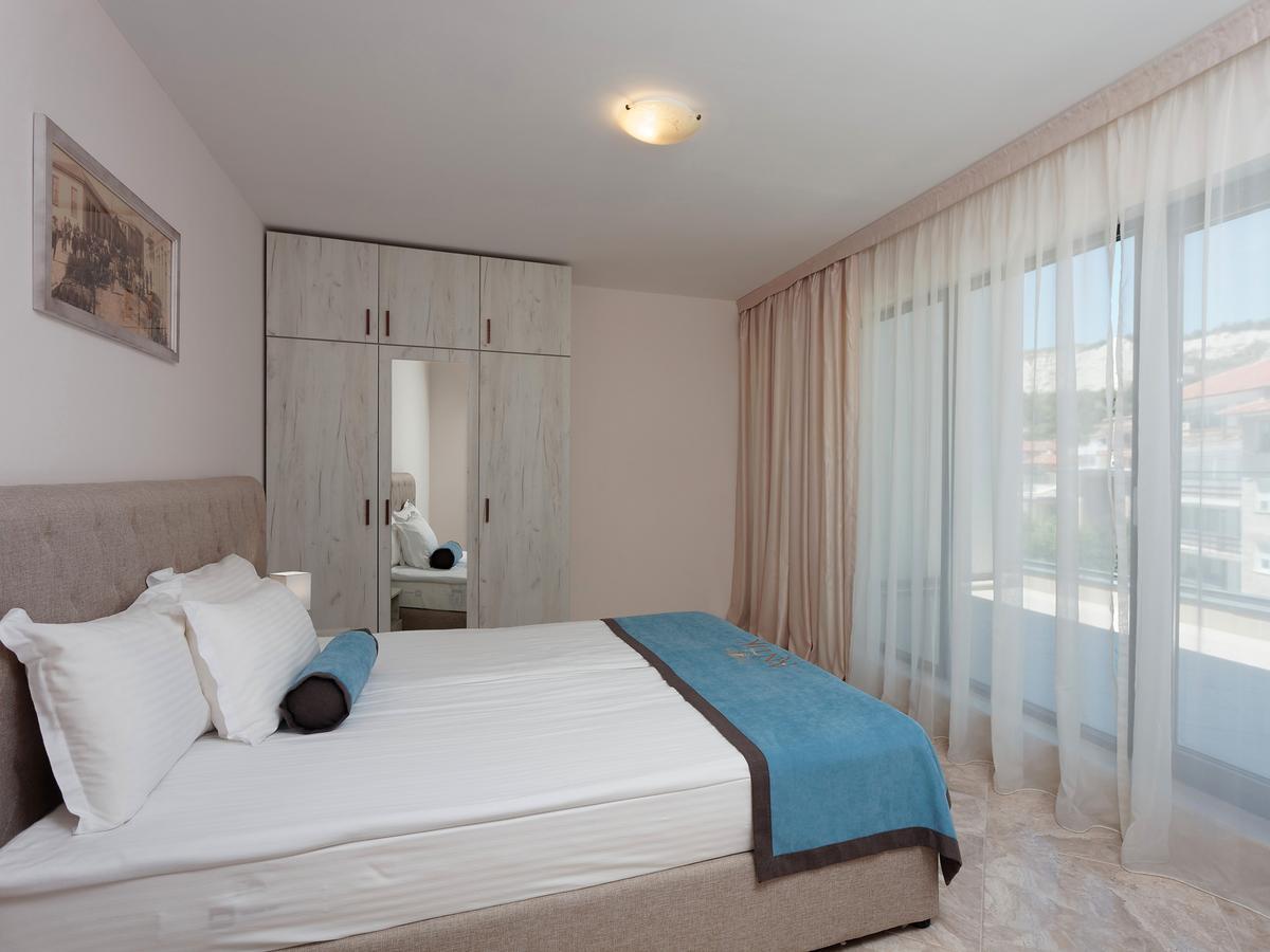 Antik Apartments Balchik Extérieur photo