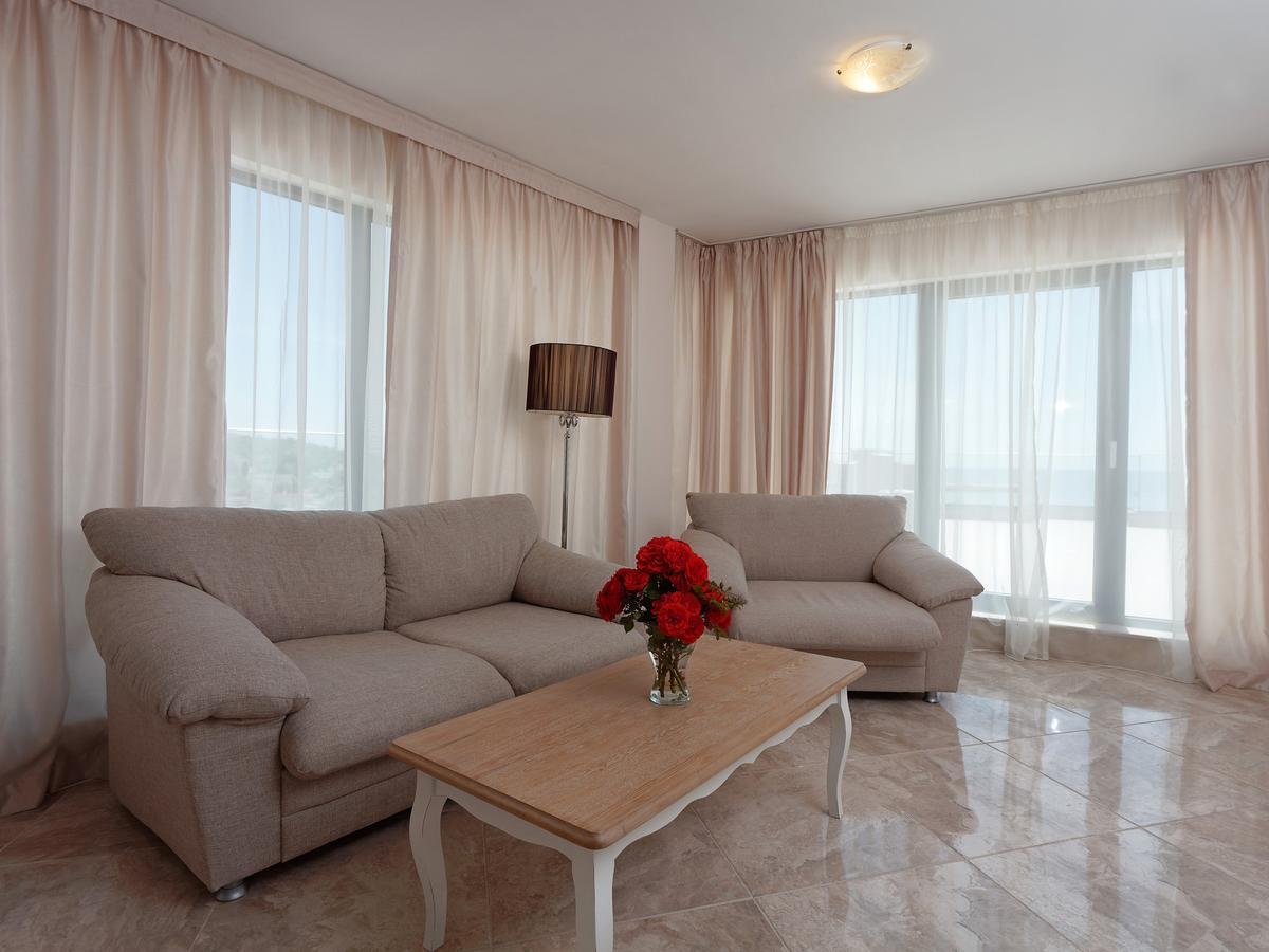 Antik Apartments Balchik Extérieur photo