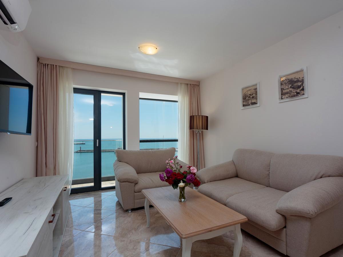 Antik Apartments Balchik Extérieur photo
