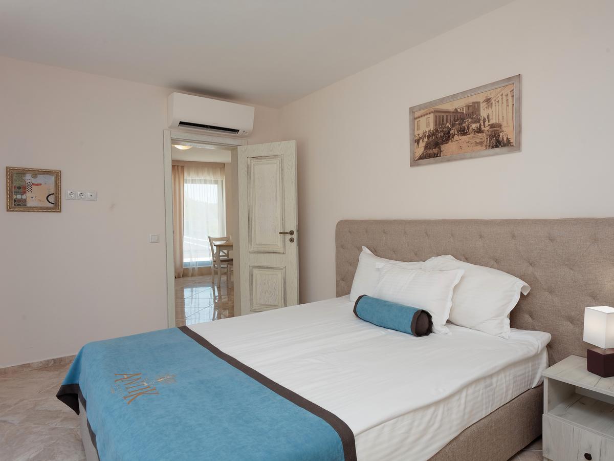 Antik Apartments Balchik Extérieur photo